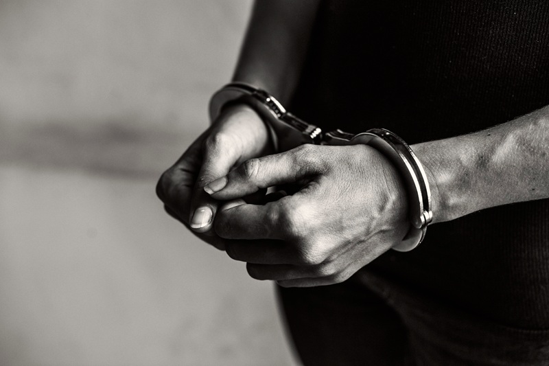 Jovens denunciam tortura e abuso por policiais militares após acidente em Simplício Mendes